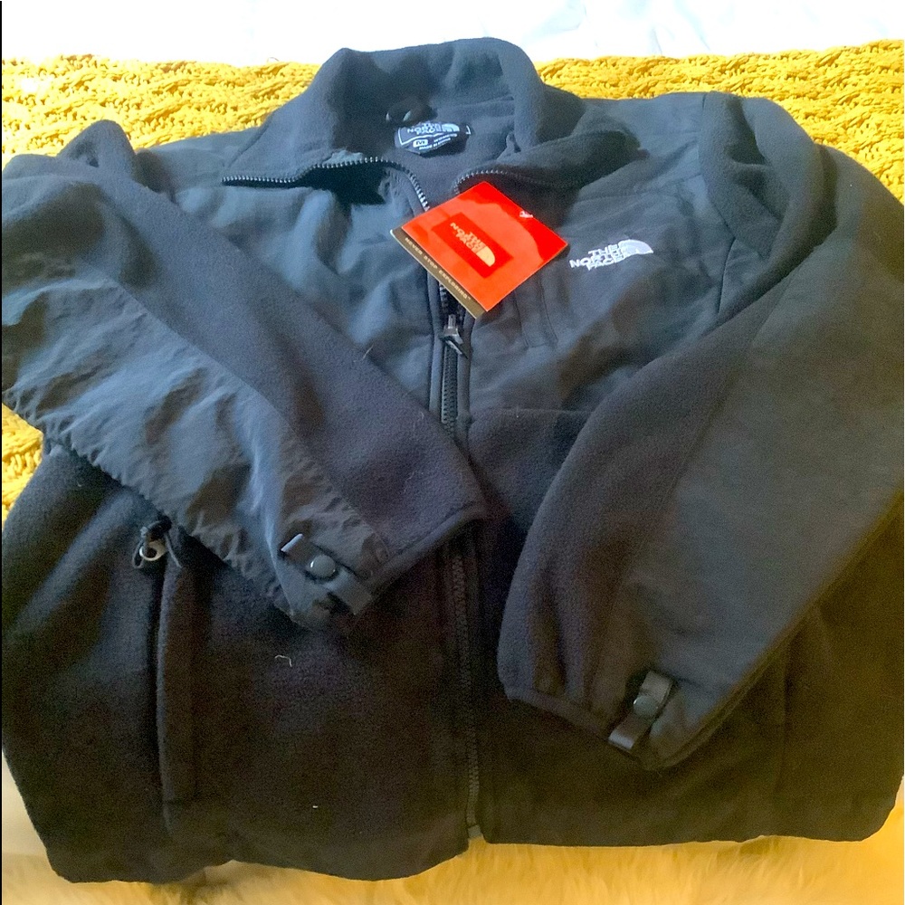North face women warm fleece brand new color black size Medium